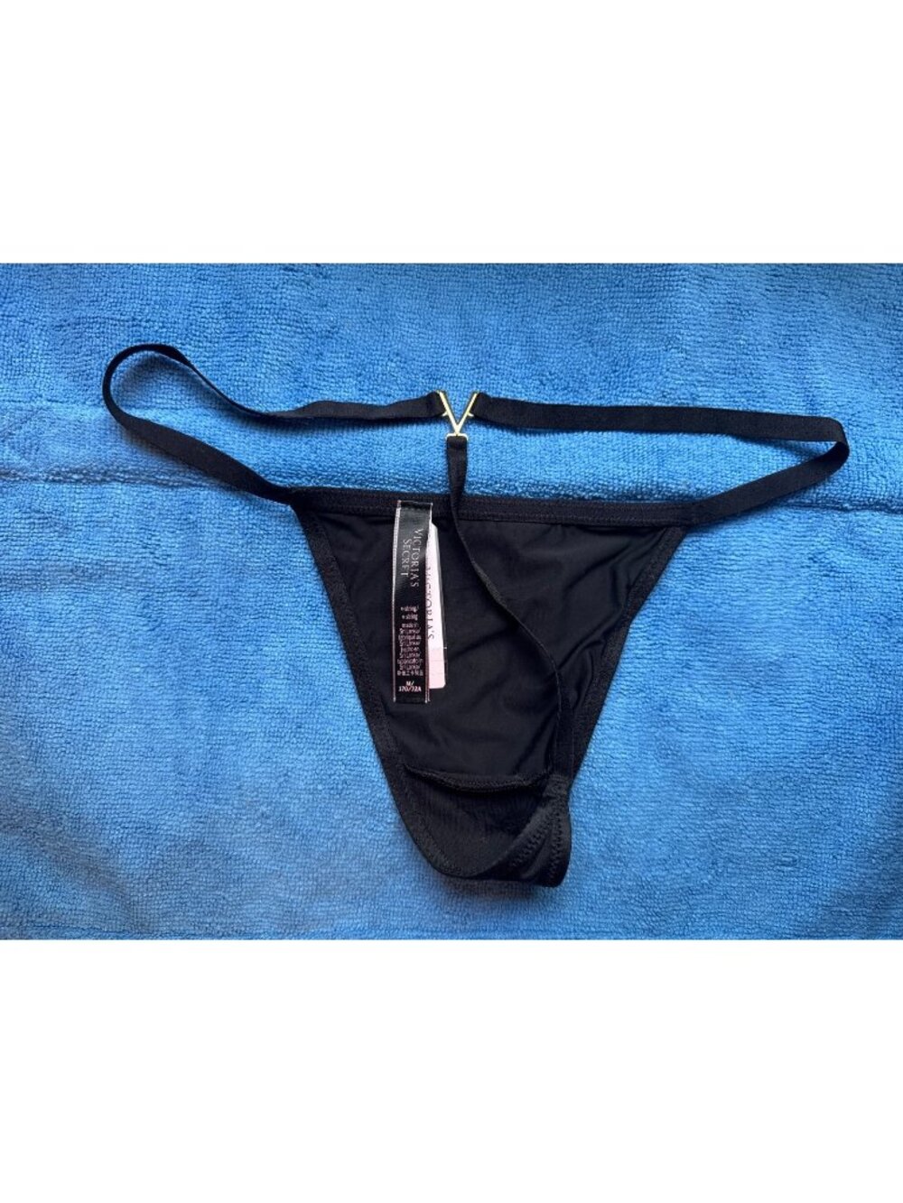 VICTORIA'S SECRET M SILKY V STRING BLACK GOLD CHARM V STRAPPY THONG PANTIES NWT